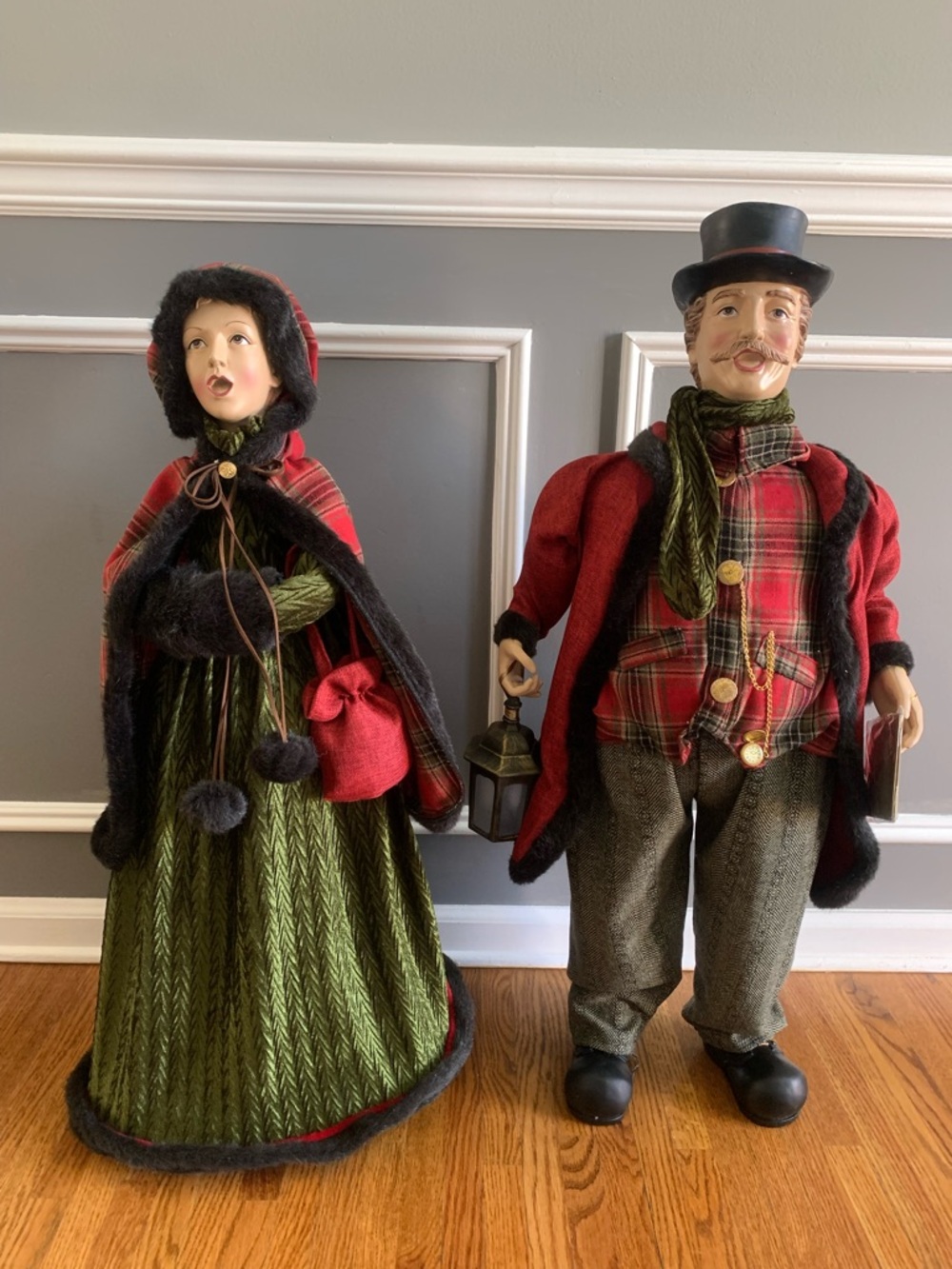 Vintage Dickens Caroler Figures Set (3) Feet Tall Festive Door Greeters NEW